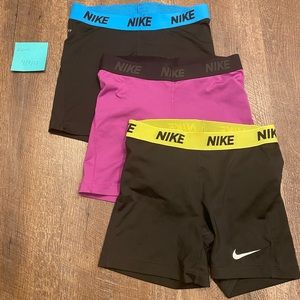 Nike pro shorts size M